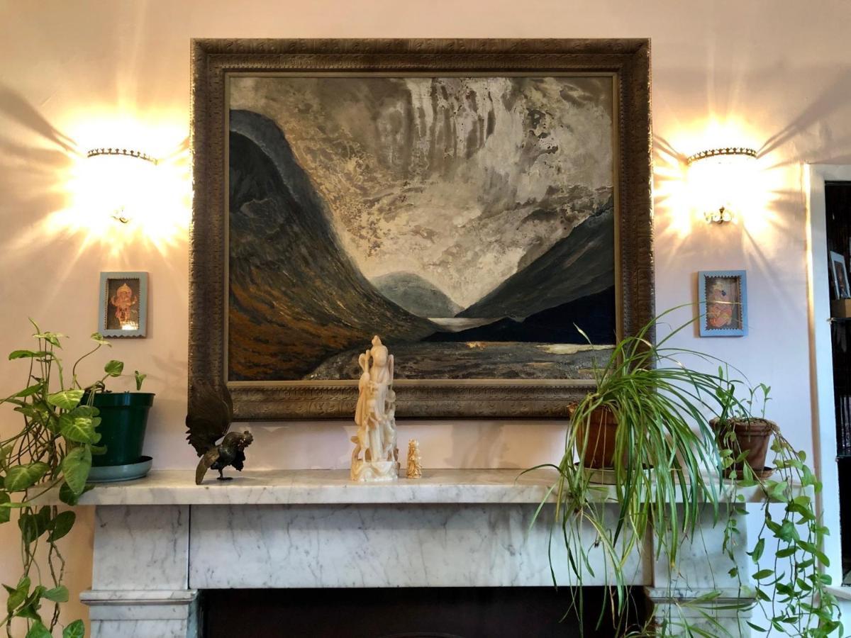 Central Apartment With Parking, Original Art And Antiques 爱丁堡 外观 照片